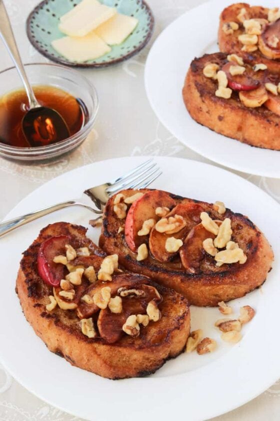 Vegan Apple Cinnamon French Toast • Healthy Midwestern Girl