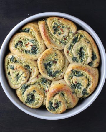 Spinach & Cheese Pizza Rolls