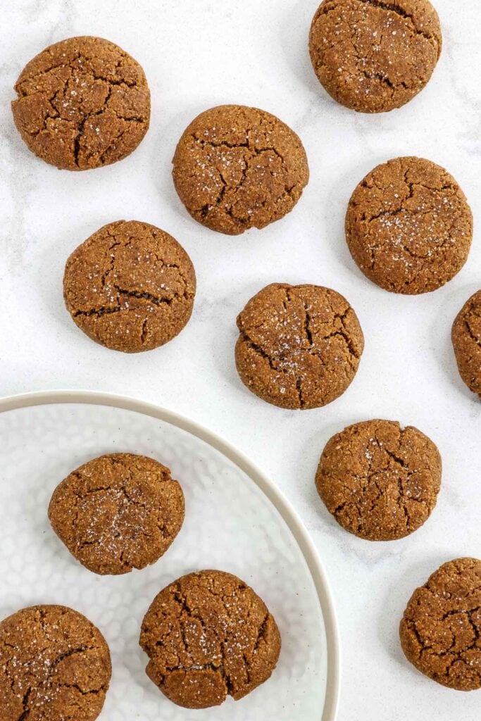 Vegan ginger molasses cookies.